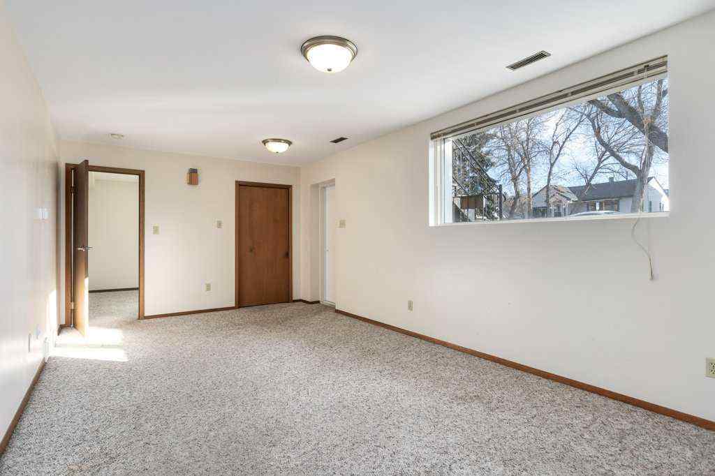 MLS® A2266294 - 411 10 Street NE in Bridgeland/Riverside Calgary, Residential