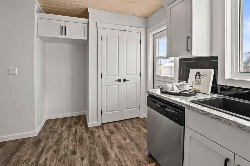 MLS® A2266299 - 6 Metcalf Way  in Metcalf Ridge Lacombe, Residential