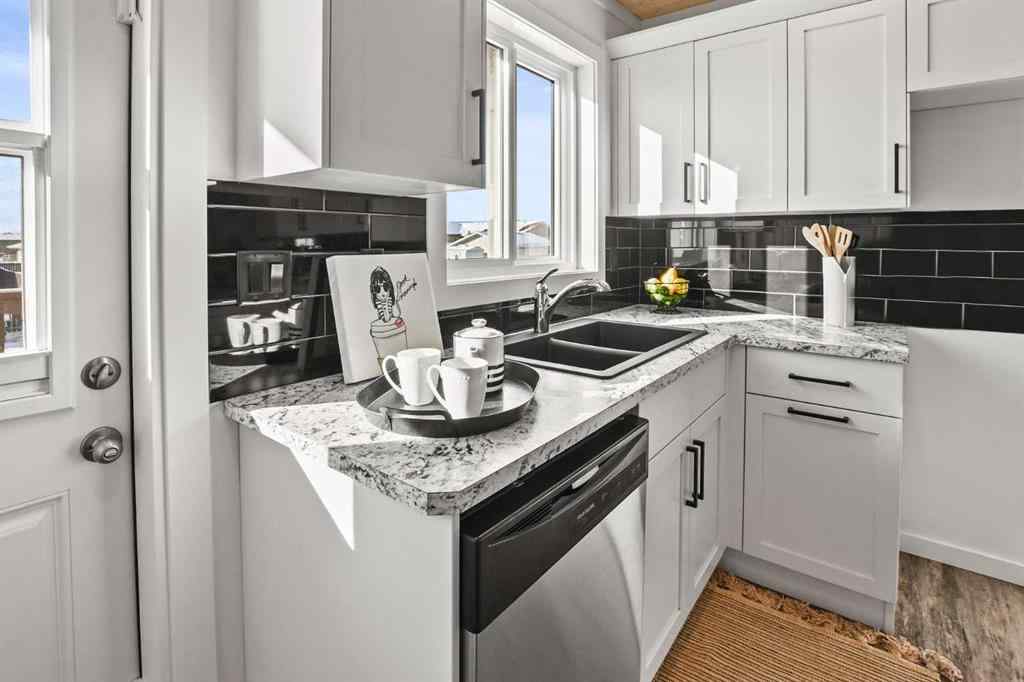 MLS® A2266299 - 6 Metcalf Way  in Metcalf Ridge Lacombe, Residential