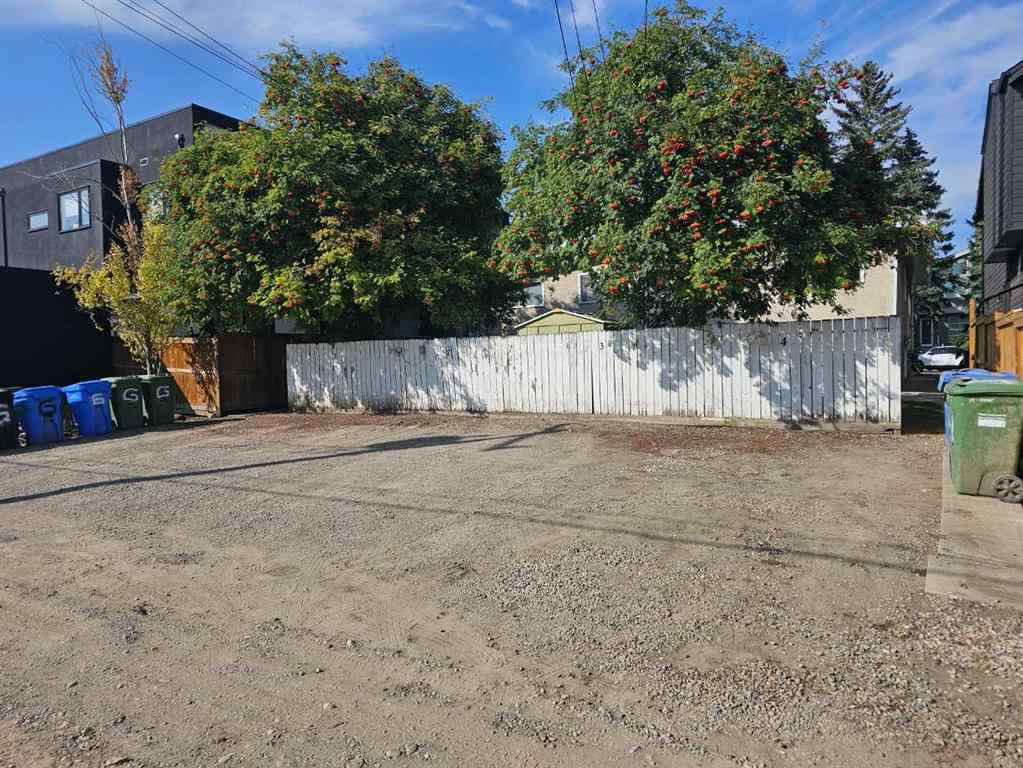 MLS® A2266302 - 2137 / 2139 53 Avenue SW in North Glenmore Park Calgary, Residential