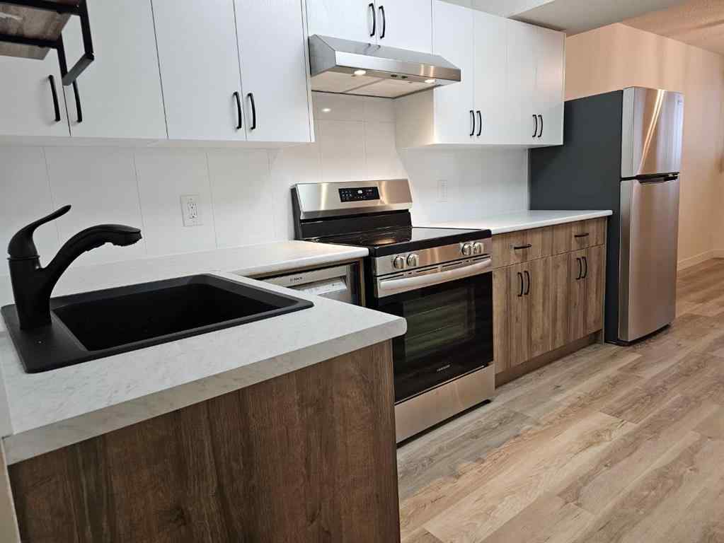 MLS® A2266302 - 2137 / 2139 53 Avenue SW in North Glenmore Park Calgary, Residential