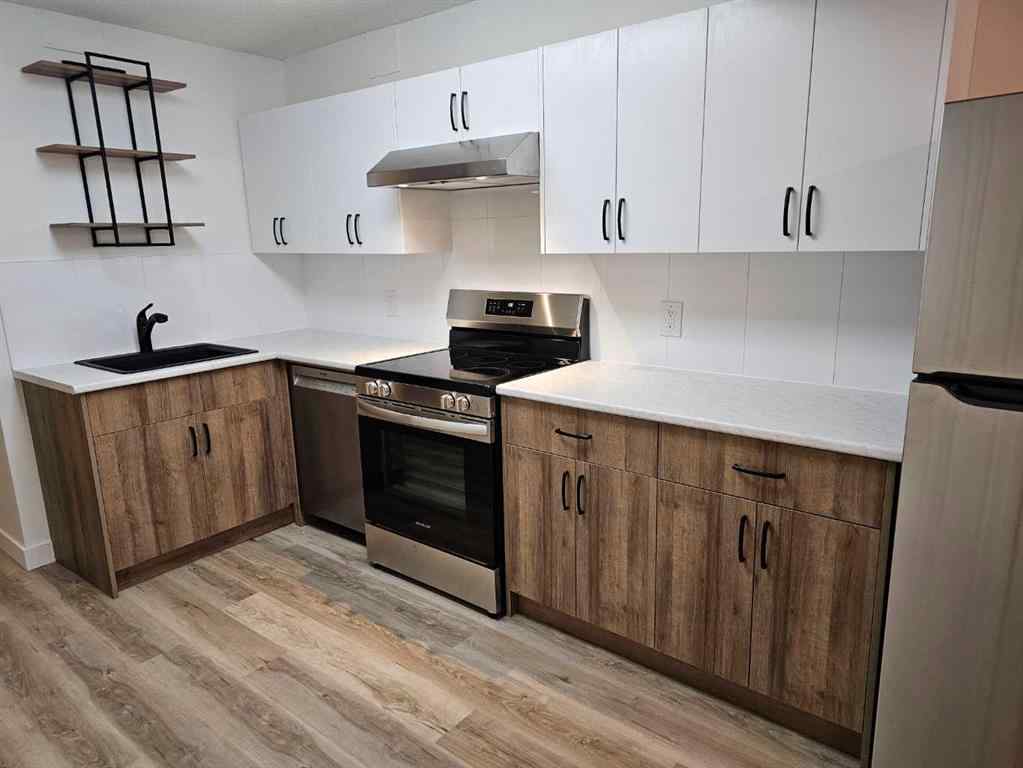 MLS® A2266302 - 2137 / 2139 53 Avenue SW in North Glenmore Park Calgary, Residential