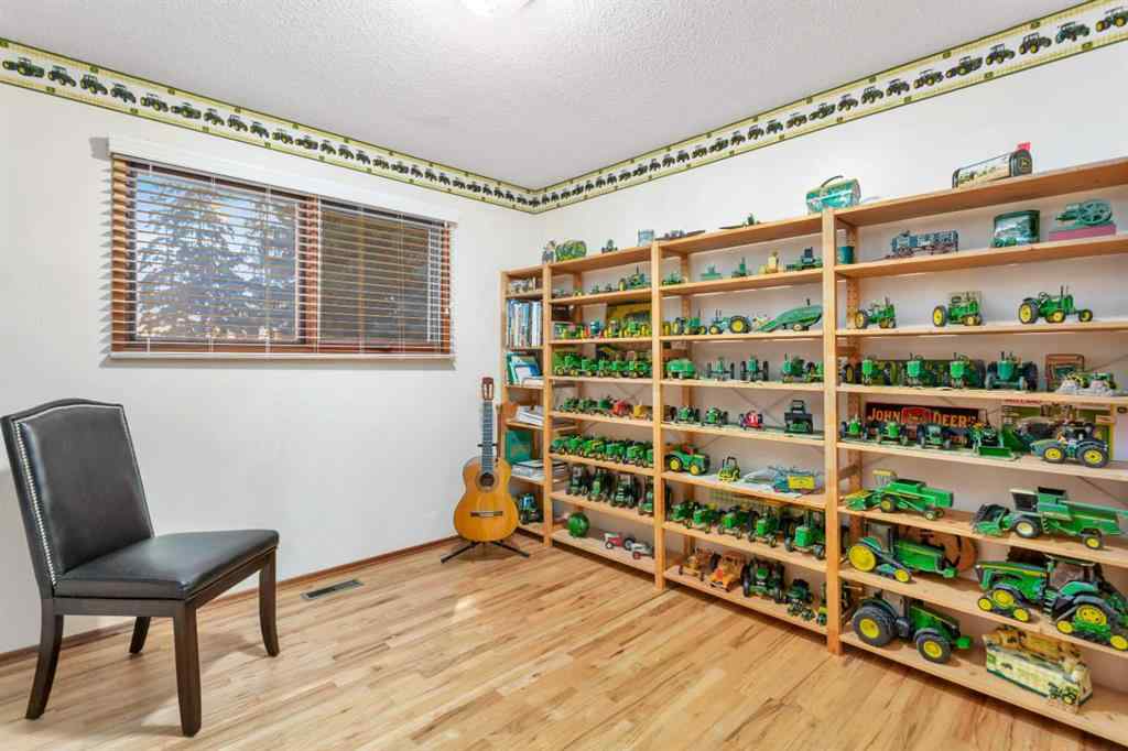 MLS® A2266303 - Unit #8 38349 Range Road 270   in NONE Rural Red Deer County, Residential