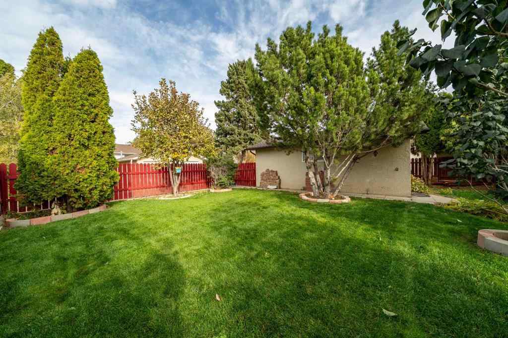 MLS® A2266304 - 24 Cypress Way SE in Southview-Park Meadows Medicine Hat, Residential