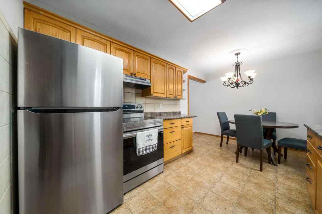 MLS® A2266304 - 24 Cypress Way SE in Southview-Park Meadows Medicine Hat, Residential