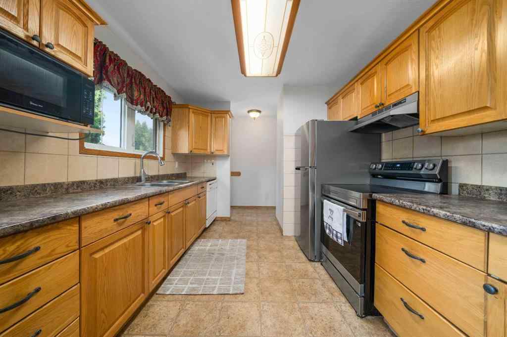 MLS® A2266304 - 24 Cypress Way SE in Southview-Park Meadows Medicine Hat, Residential