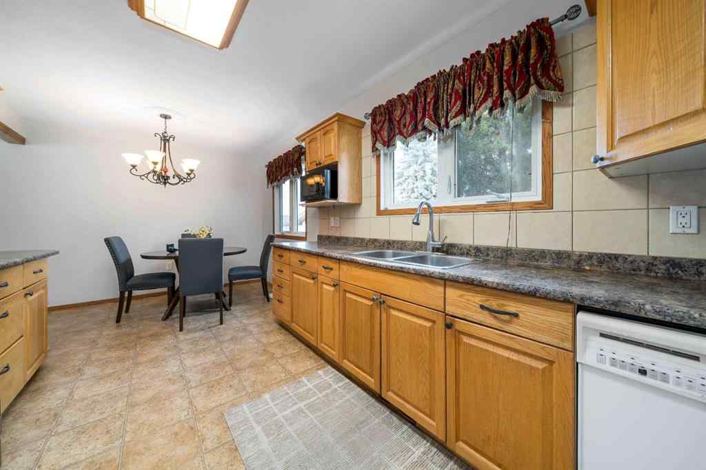 MLS® A2266304 - 24 Cypress Way SE in Southview-Park Meadows Medicine Hat, Residential