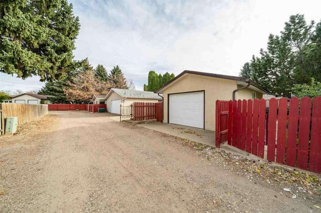 MLS® A2266304 - 24 Cypress Way SE in Southview-Park Meadows Medicine Hat, Residential