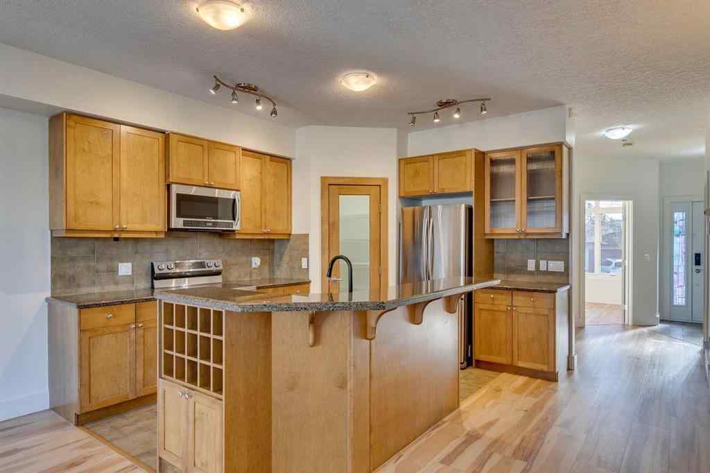 MLS® A2266307 - 2340 24 Avenue NW in Banff Trail Calgary, Residential