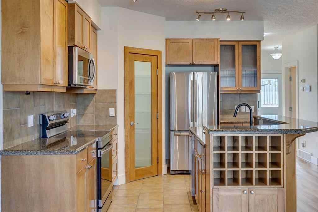 MLS® A2266307 - 2340 24 Avenue NW in Banff Trail Calgary, Residential