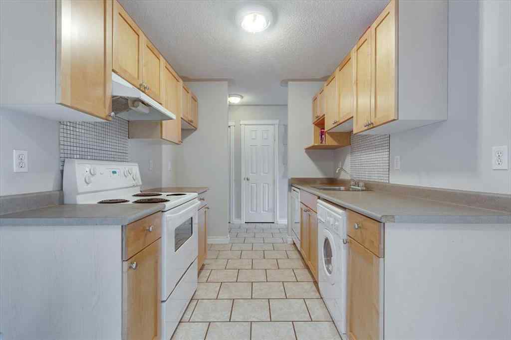 MLS® A2266308 - Unit #354 103 Hermary Street  in Highland Green Estates Red Deer, Residential