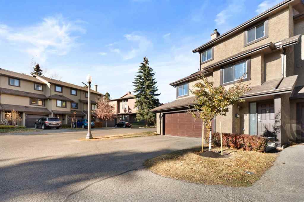 MLS® A2266311 - 26 Glamis Gardens SW in Glamorgan Calgary, Residential