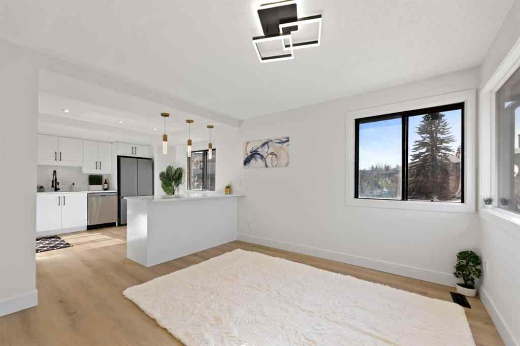 MLS® A2266311 - 26 Glamis Gardens SW in Glamorgan Calgary, Residential