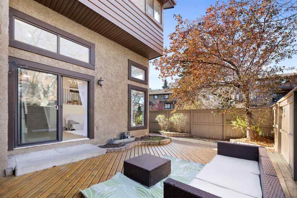 MLS® A2266311 - 26 Glamis Gardens SW in Glamorgan Calgary, Residential