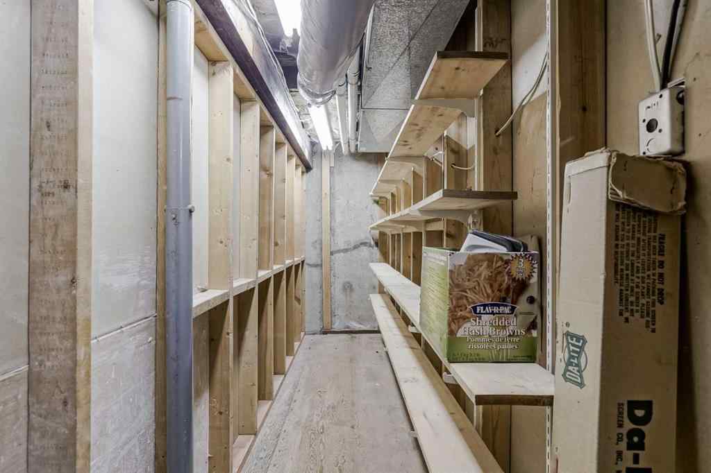 MLS® A2266312 - 4928 45 Street SW in Glamorgan Calgary, Residential