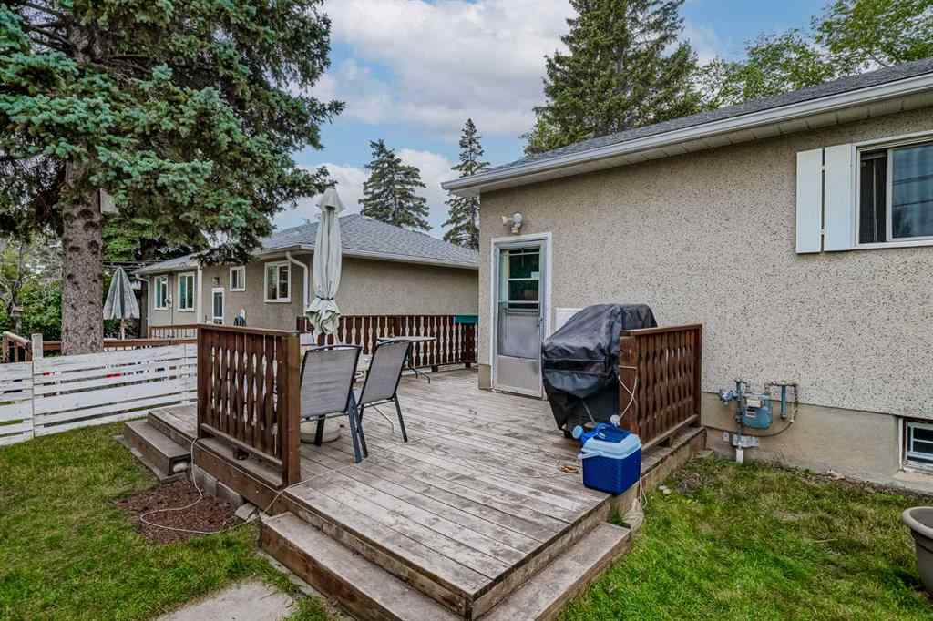 MLS® A2266312 - 4928 45 Street SW in Glamorgan Calgary, Residential