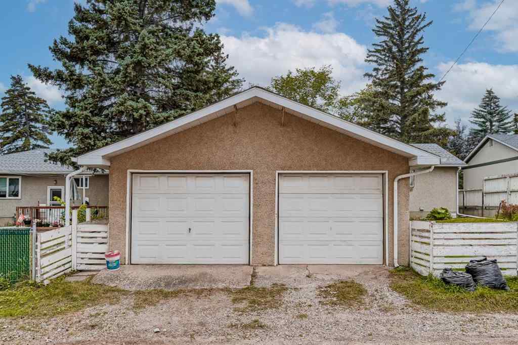 MLS® A2266312 - 4928 45 Street SW in Glamorgan Calgary, Residential