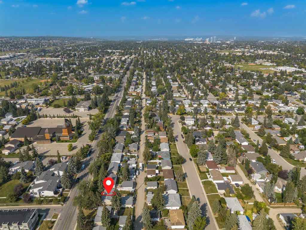 MLS® A2266312 - 4928 45 Street SW in Glamorgan Calgary, Residential