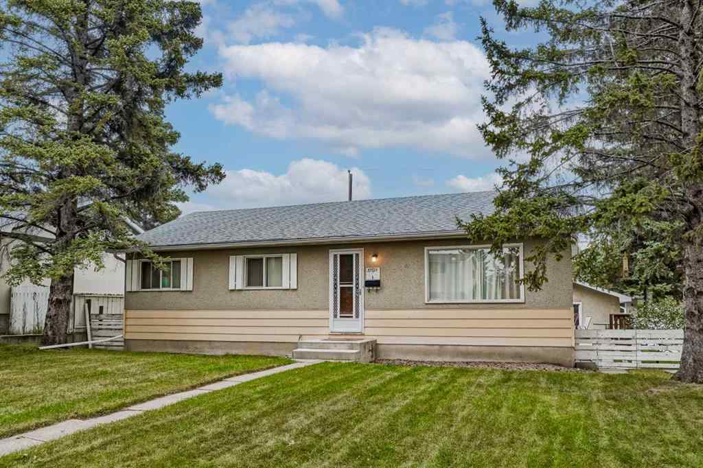MLS® A2266312 - 4928 45 Street SW in Glamorgan Calgary, Residential