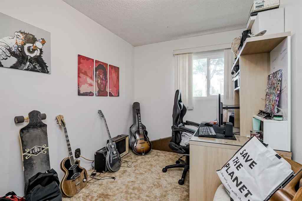 MLS® A2266312 - 4928 45 Street SW in Glamorgan Calgary, Residential