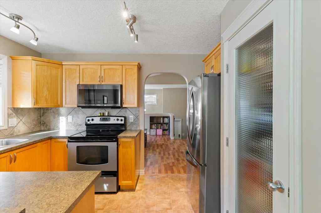 MLS® A2266313 - 6321 87 Street  in Summerside Grande Prairie, Residential