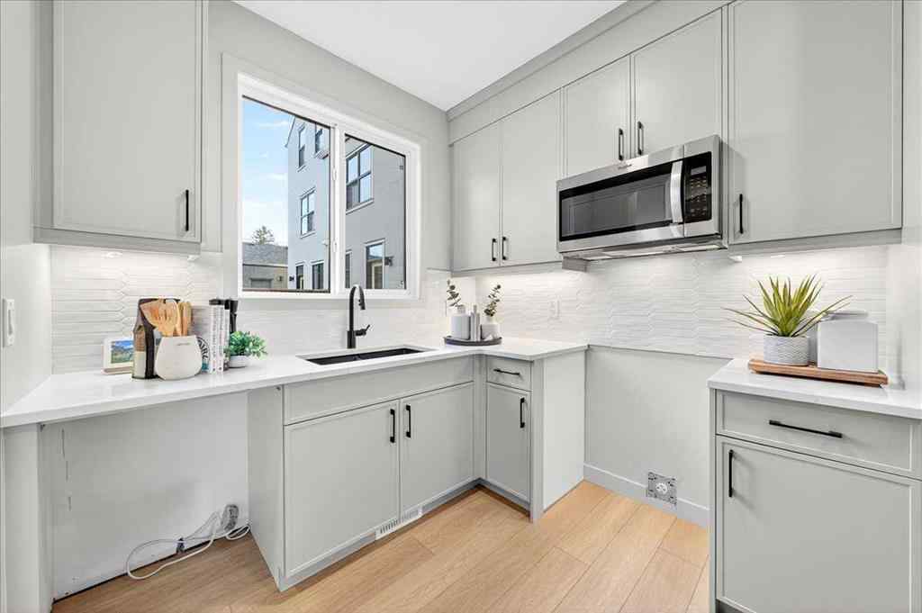 MLS® A2266316 - 641 53 Avenue SW in Windsor Park Calgary, Residential