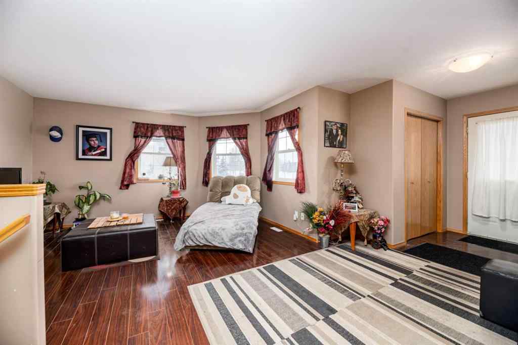 MLS® A2266319 - 625 Lancaster Drive  in Lonsdale Red Deer, Residential