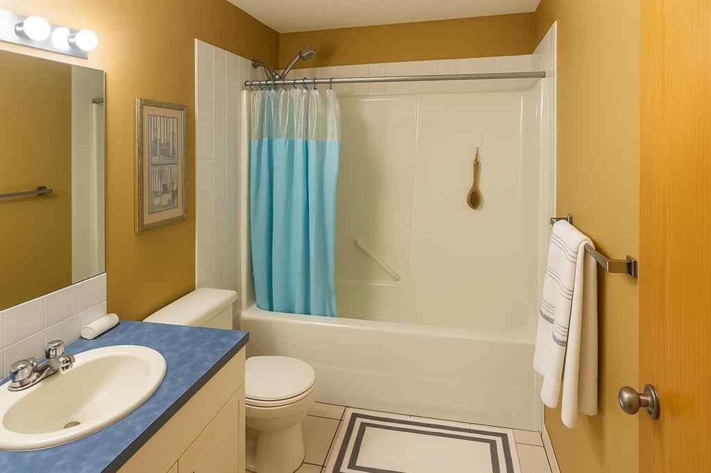 MLS® A2266319 - 625 Lancaster Drive  in Lonsdale Red Deer, Residential