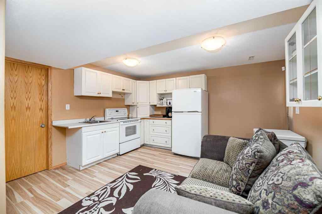 MLS® A2266319 - 625 Lancaster Drive  in Lonsdale Red Deer, Residential