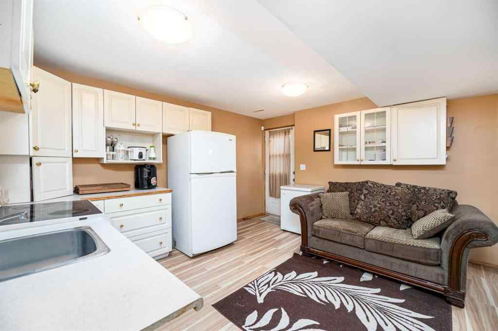 MLS® A2266319 - 625 Lancaster Drive  in Lonsdale Red Deer, Residential