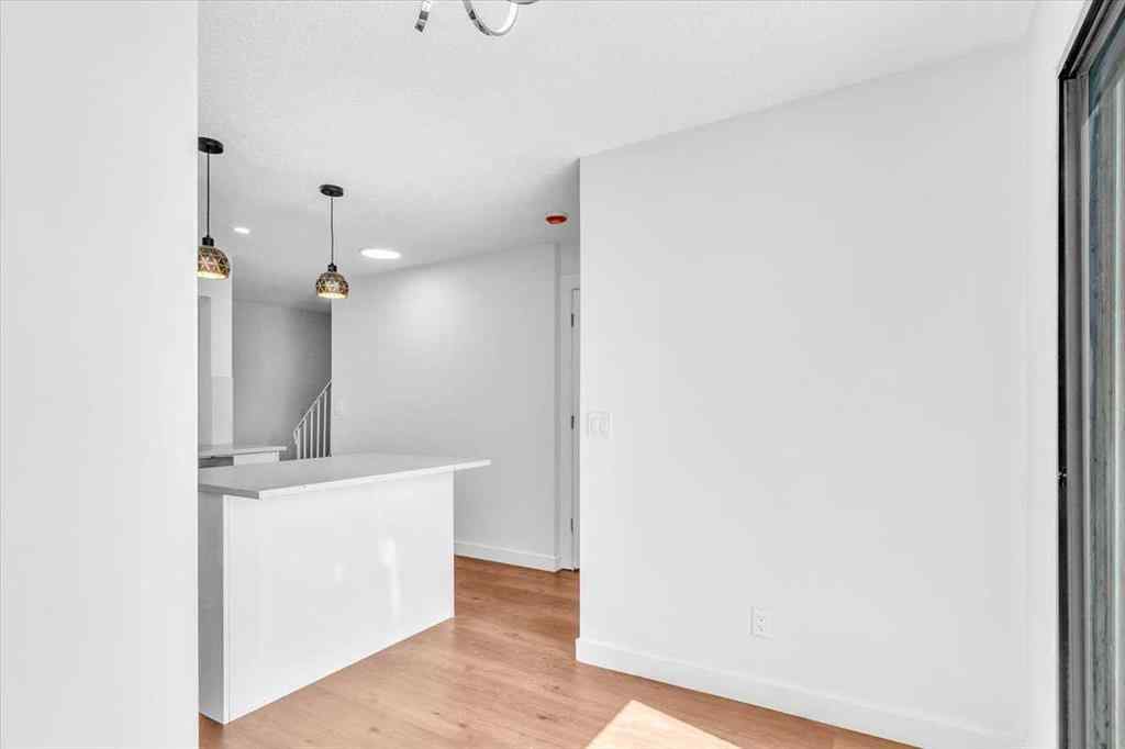 MLS® A2266322 - 99 Shawmeadows Close SW in Shawnessy Calgary, Residential