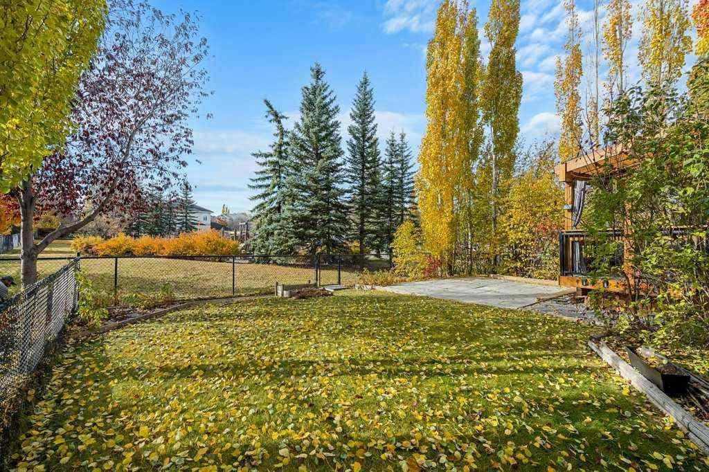 MLS® A2266324 - 151 Mt Gibraltar Heights SE in McKenzie Lake Calgary, Residential