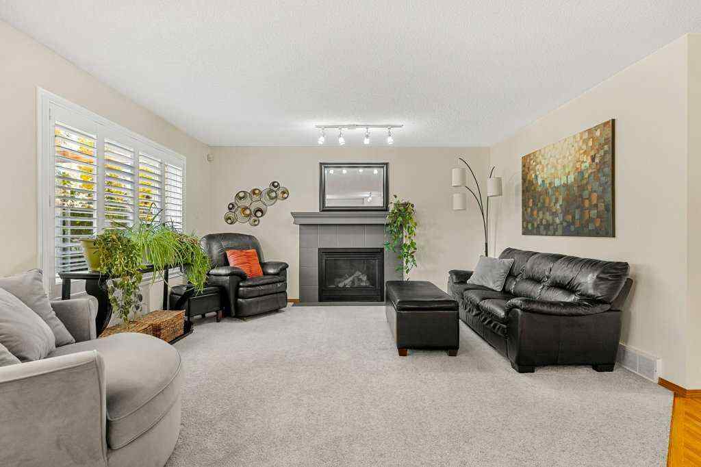 MLS® A2266324 - 151 Mt Gibraltar Heights SE in McKenzie Lake Calgary, Residential