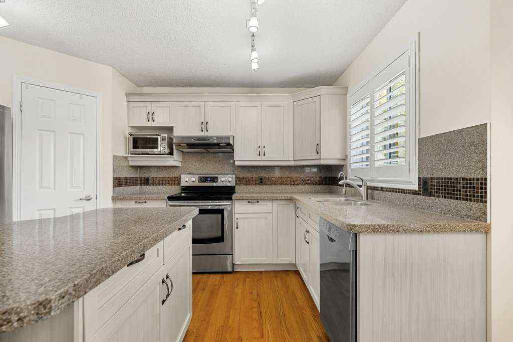 MLS® A2266324 - 151 Mt Gibraltar Heights SE in McKenzie Lake Calgary, Residential