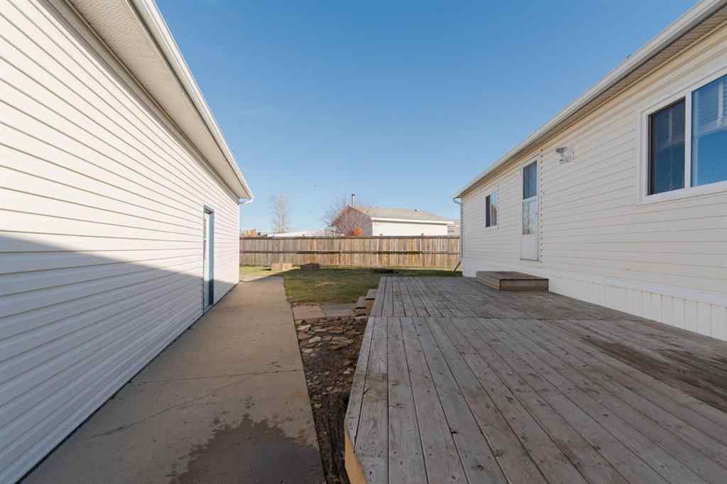 MLS® A2266327 - 216 Palomino Close  in Prairie Creek Fort McMurray, Residential