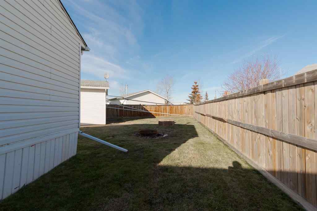 MLS® A2266327 - 216 Palomino Close  in Prairie Creek Fort McMurray, Residential