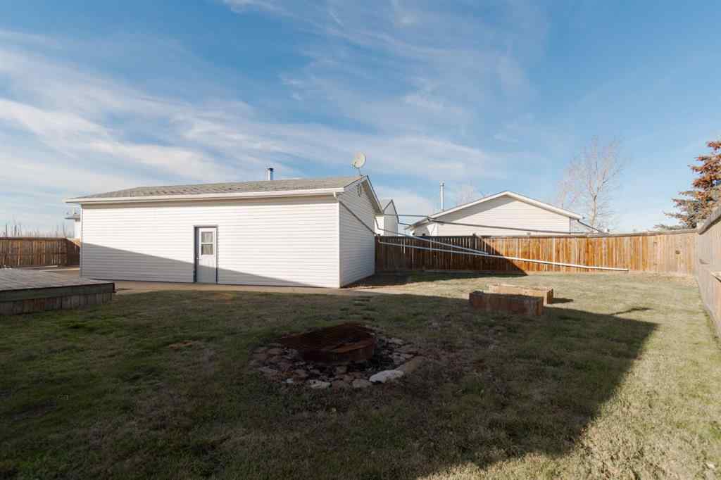 MLS® A2266327 - 216 Palomino Close  in Prairie Creek Fort McMurray, Residential