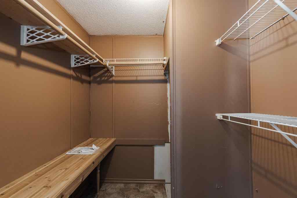 MLS® A2266327 - 216 Palomino Close  in Prairie Creek Fort McMurray, Residential