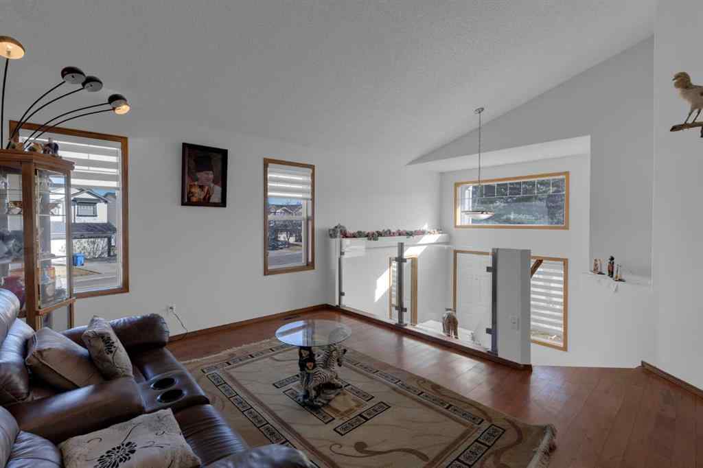 MLS® A2266329 - 255 Panamount Lane NW in Panorama Hills Calgary, Residential