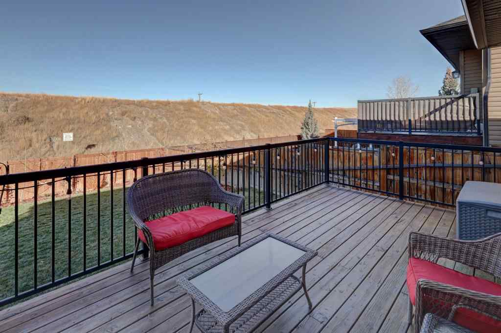 MLS® A2266330 - 855 Bankview Drive  in Bankview Drumheller, Residential