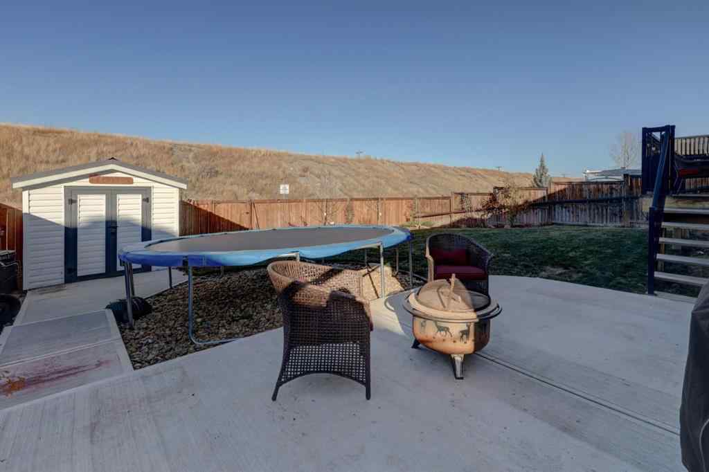 MLS® A2266330 - 855 Bankview Drive  in Bankview Drumheller, Residential