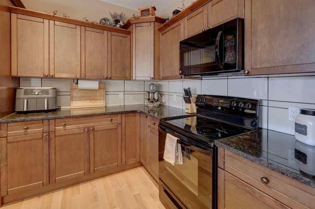 MLS® A2266330 - 855 Bankview Drive  in Bankview Drumheller, Residential