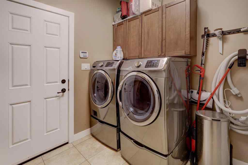 MLS® A2266330 - 855 Bankview Drive  in Bankview Drumheller, Residential