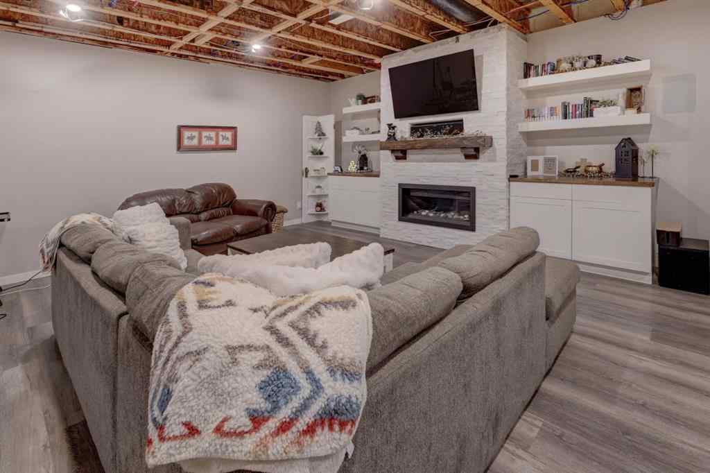 MLS® A2266330 - 855 Bankview Drive  in Bankview Drumheller, Residential