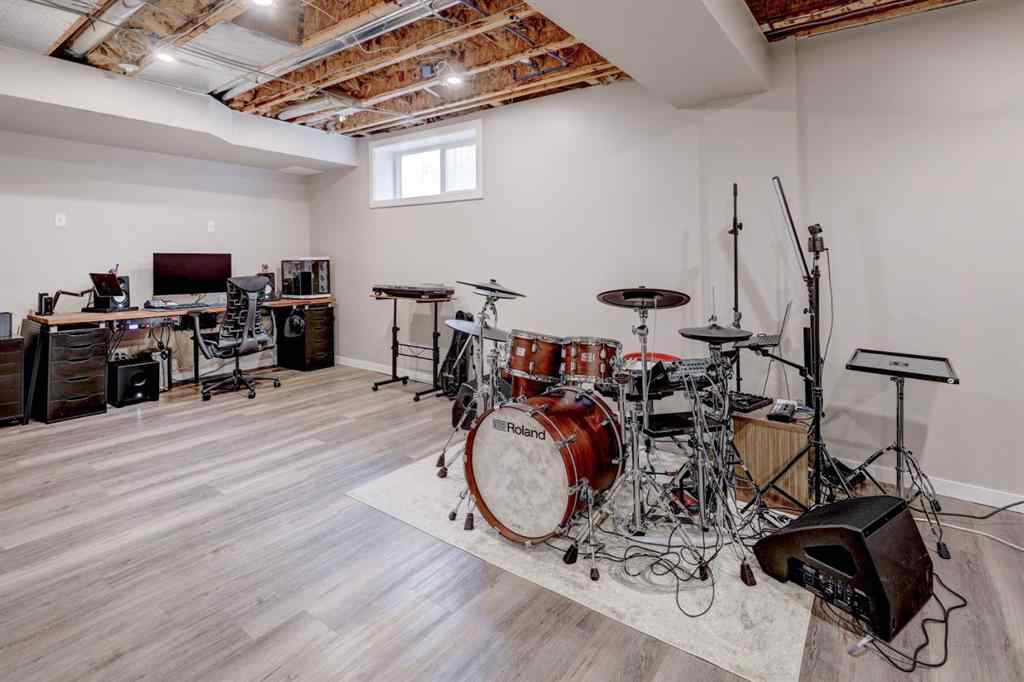 MLS® A2266330 - 855 Bankview Drive  in Bankview Drumheller, Residential