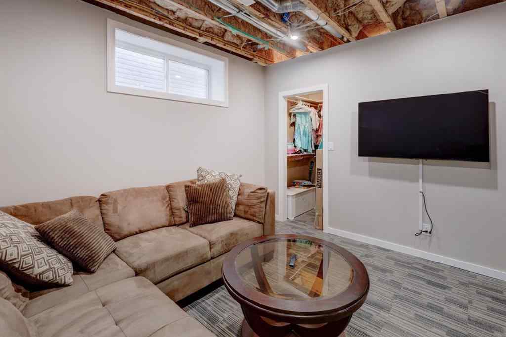 MLS® A2266330 - 855 Bankview Drive  in Bankview Drumheller, Residential