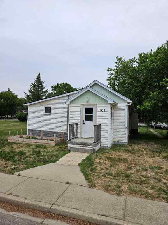 MLS® A2266331 - 101 3 Avenue W in NONE Foremost, Residential