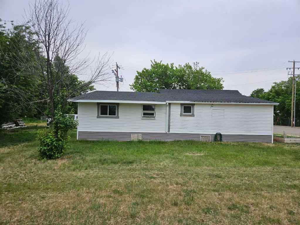 MLS® A2266331 - 101 3 Avenue W in NONE Foremost, Residential