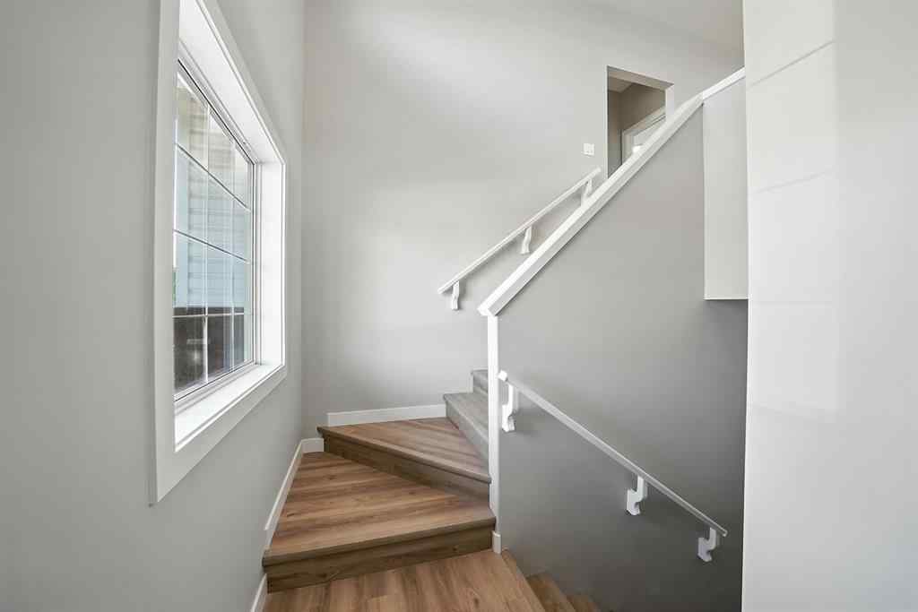 MLS® A2266335 - 84 Reynolds Road  in Ryders Ridge Sylvan Lake, Residential