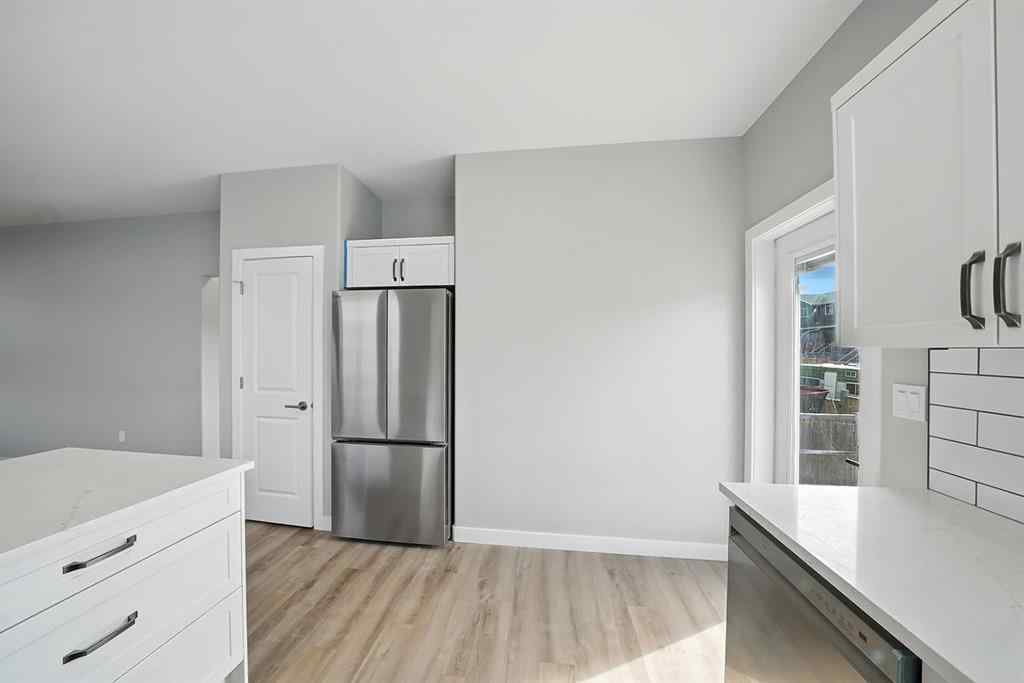 MLS® A2266335 - 84 Reynolds Road  in Ryders Ridge Sylvan Lake, Residential